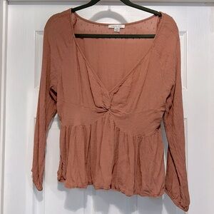 American Eagle Flowy Top